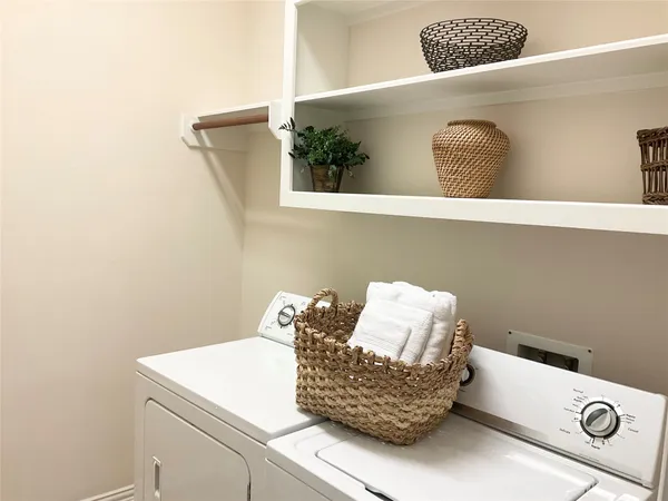 $2,800 | 6 Dragon Hill Place, The Woodlands, TX 77381