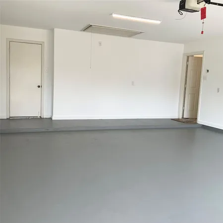 $2,800 | 6 Dragon Hill Place, The Woodlands, TX 77381