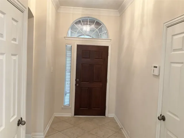 $2,900 | 6 Dragon Hill Place, The Woodlands, TX 77381