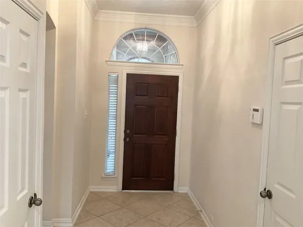 $2,800 | 6 Dragon Hill Place, The Woodlands, TX 77381