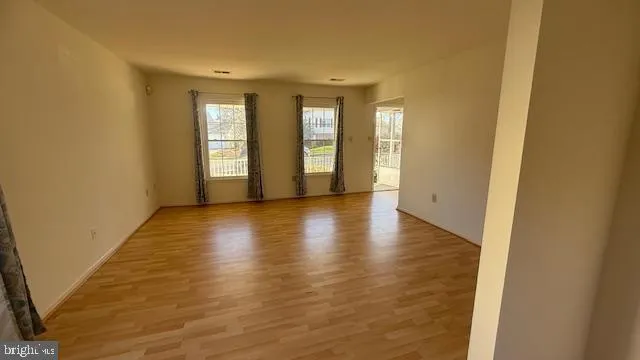 $3,100 | 12814 Fantasia Drive, Herndon, VA 20170