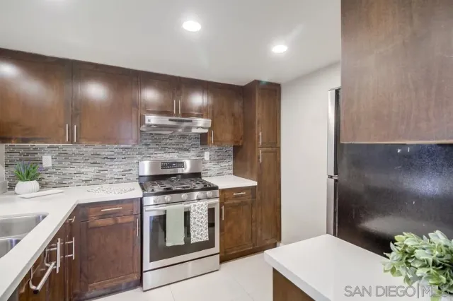 $689,000 | 1939 Manzana Way, San Diego, CA 92139