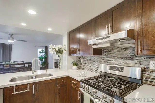 $689,000 | 1939 Manzana Way, San Diego, CA 92139