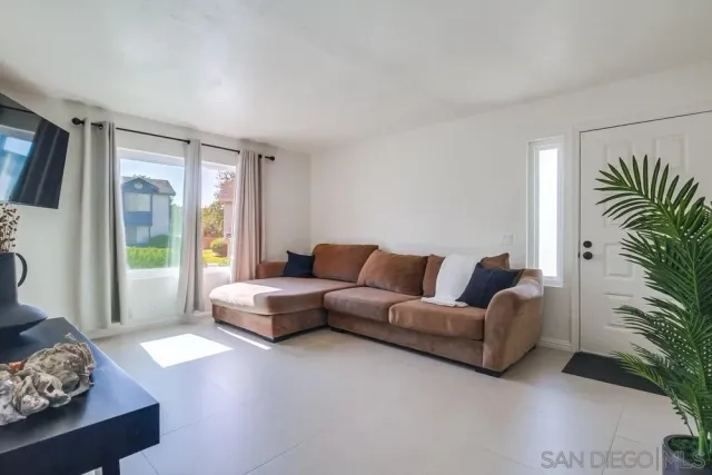 $689,000 | 1939 Manzana Way, San Diego, CA 92139