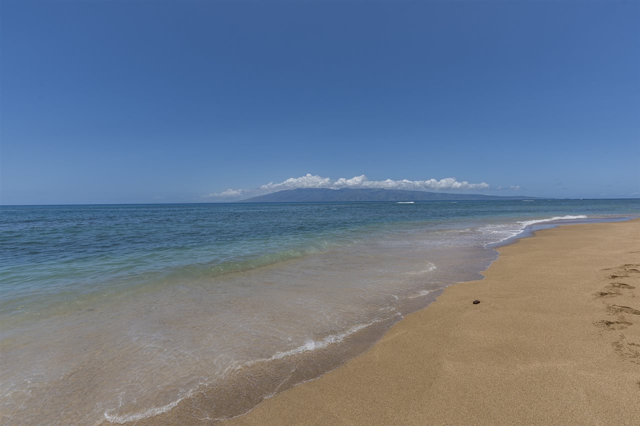 4327 Lower Honoapiilani Road, Unit 109 Lahaina, HI 96761 - Photo 3 of 22 Gallery Image 3