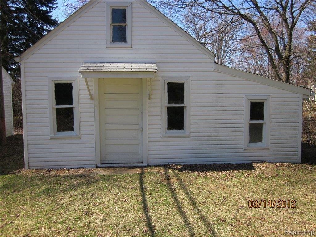 28290 Five Mile Road Livonia, MI 48154 - Photo 6 of 16 out building
