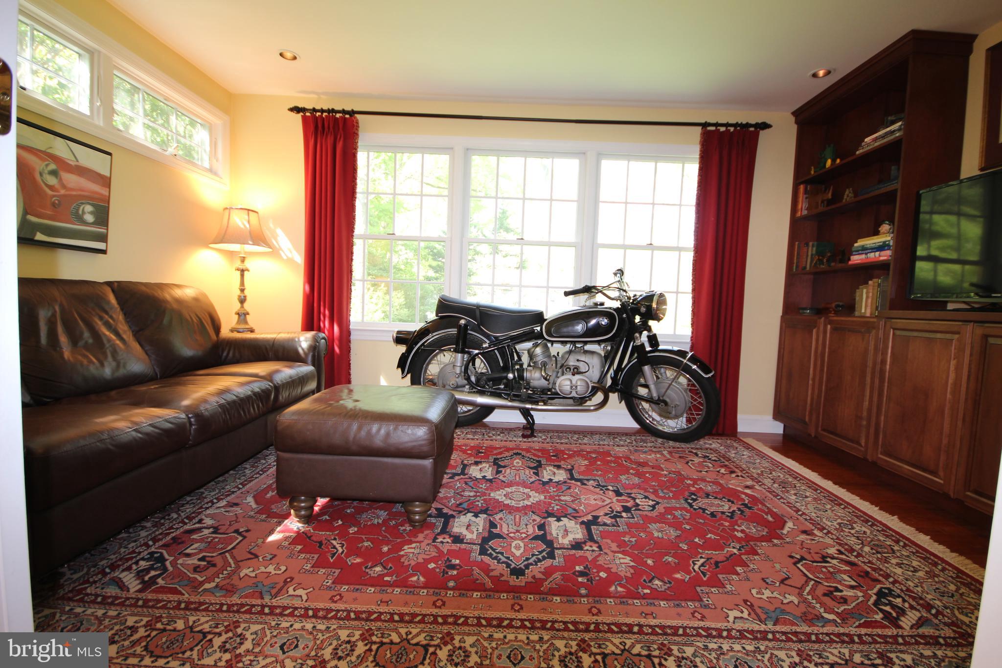 1008 Evergreen Road Yardley, PA 19067 - Photo 28 of 74 Den