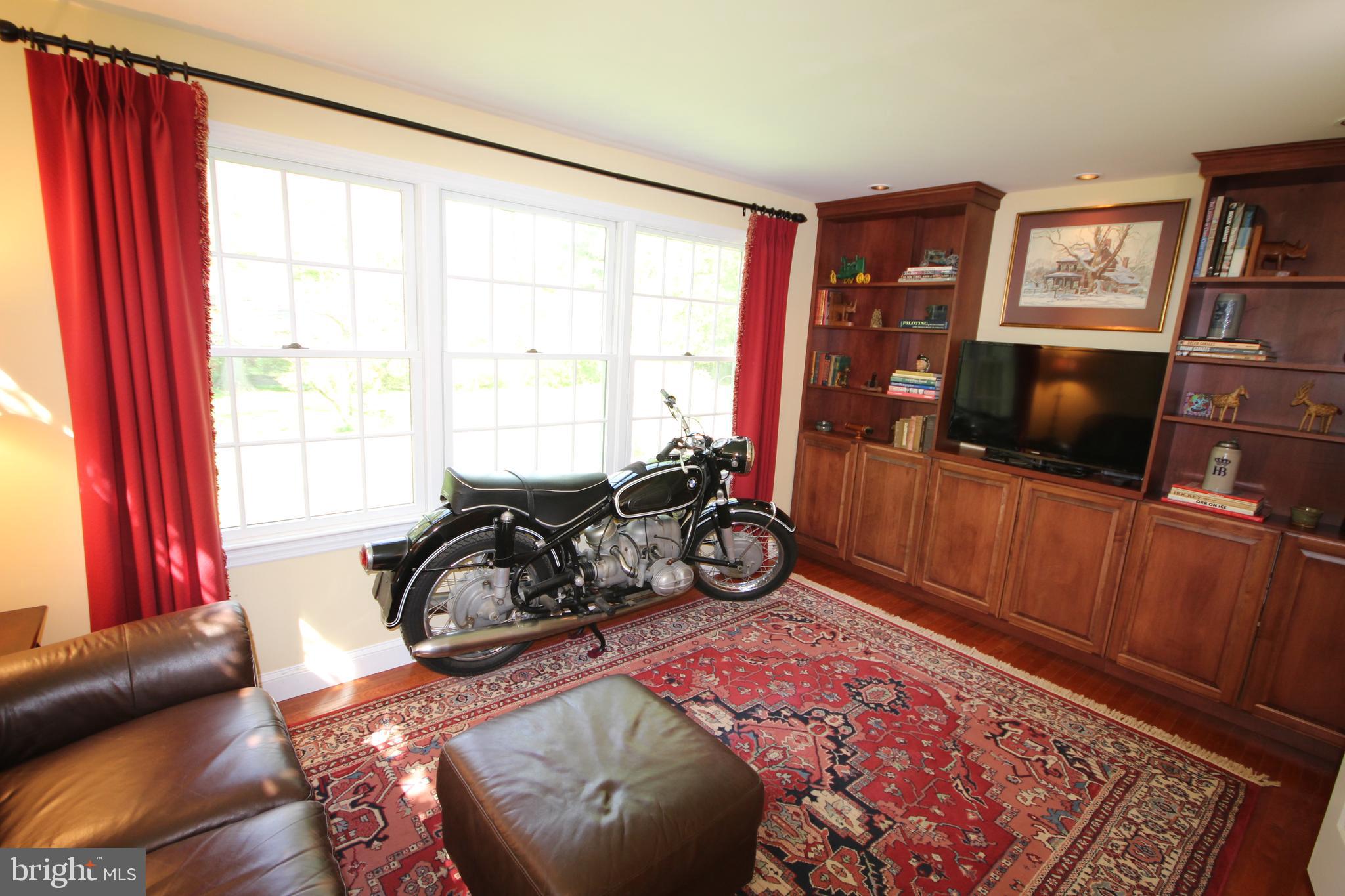 1008 Evergreen Road Yardley, PA 19067 - Photo 31 of 74 view