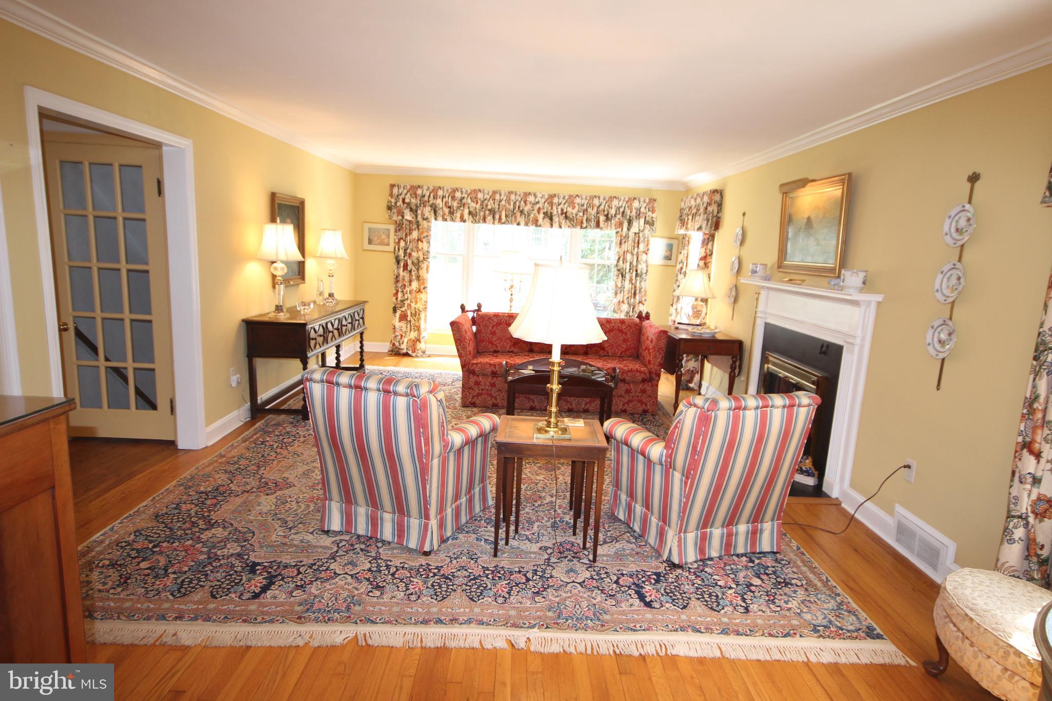 1008 Evergreen Road Yardley, PA 19067 - Photo 33 of 74 Living room