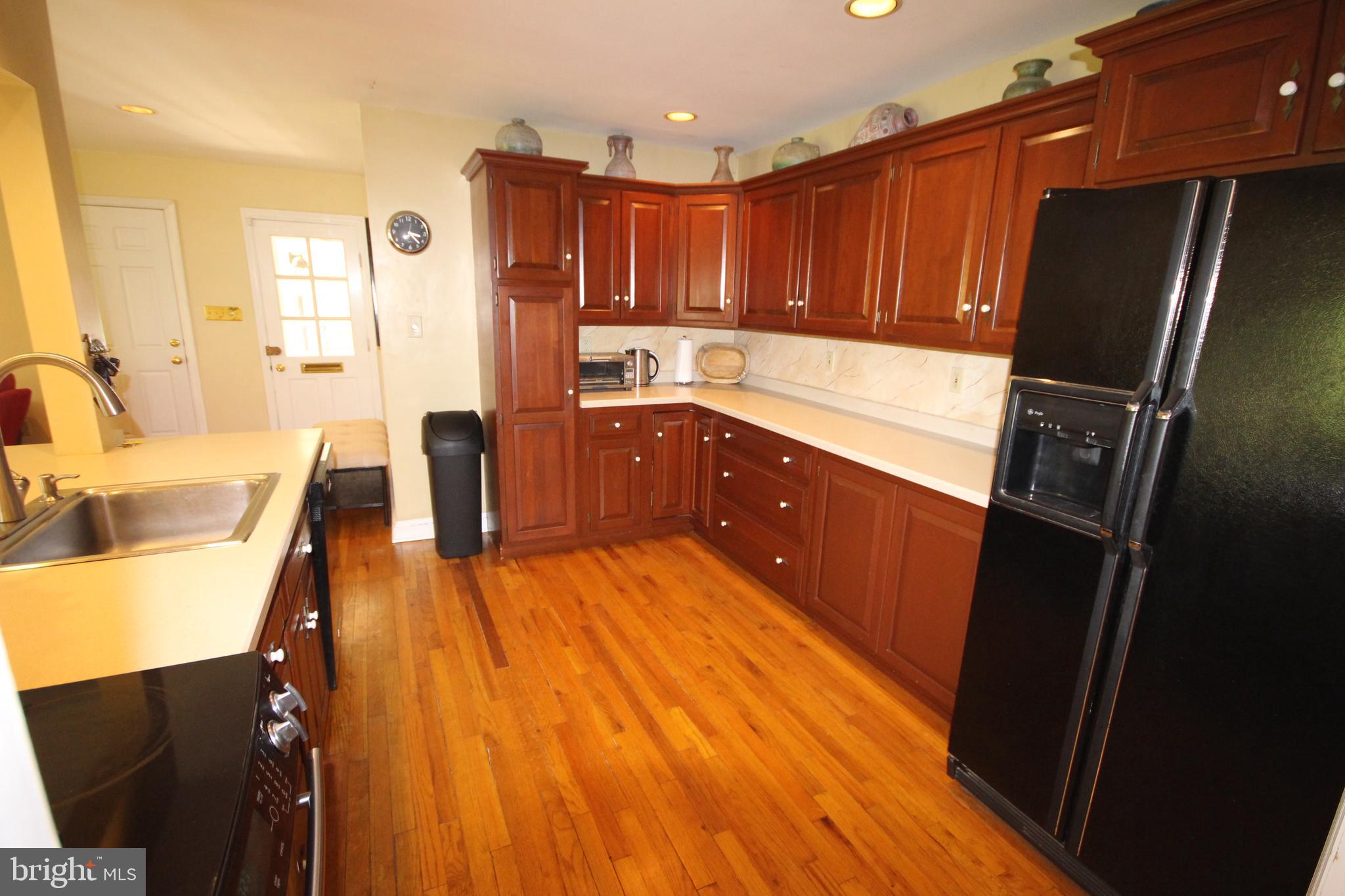 1008 Evergreen Road Yardley, PA 19067 - Photo 34 of 74 Kitchen with cherry cabinets