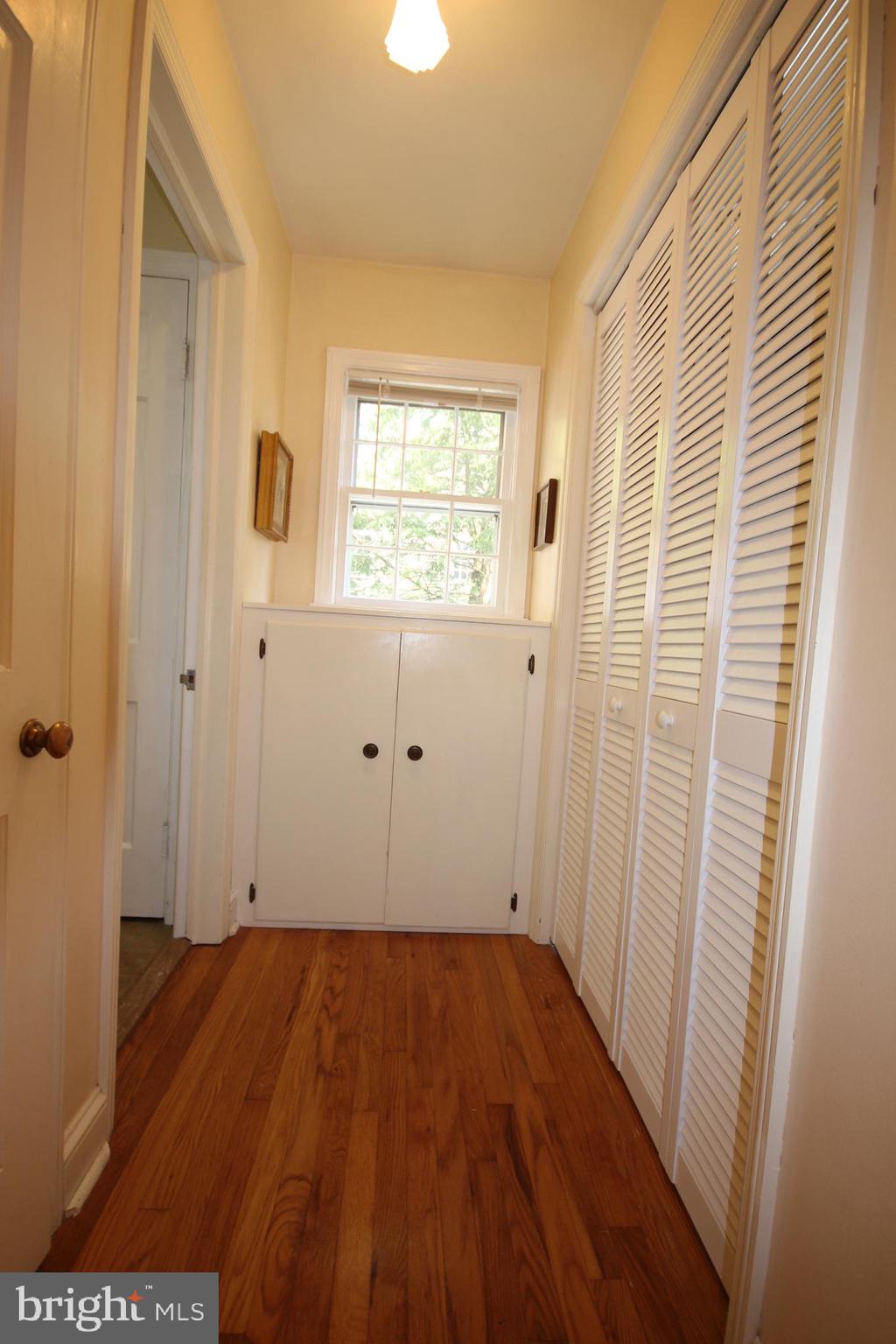 1008 Evergreen Road Yardley, PA 19067 - Photo 47 of 74 dressing area w/ multiple closets