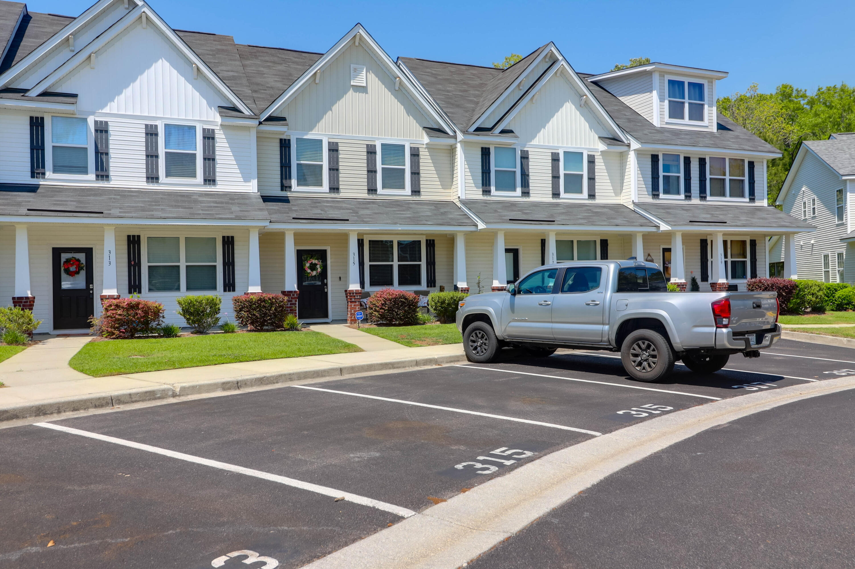 315 Flyway Road Goose Creek, SC 29445 - Photo 19 of 30 2 Assign parking