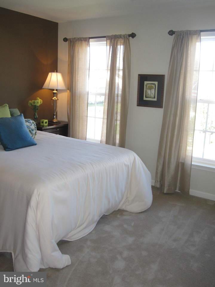 14708 Bell Tower Road Woodbridge, VA 22193 - Photo 23 of 30 Bedroom