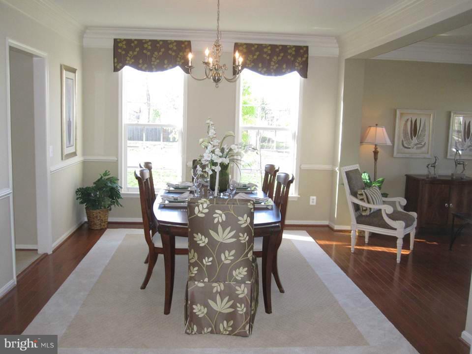 14708 Bell Tower Road Woodbridge, VA 22193 - Photo 5 of 30 Dining Room