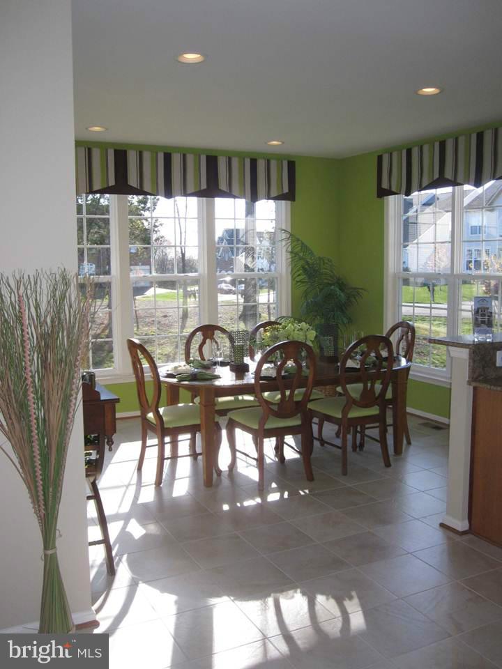 14708 Bell Tower Road Woodbridge, VA 22193 - Photo 10 of 30 Kitchen