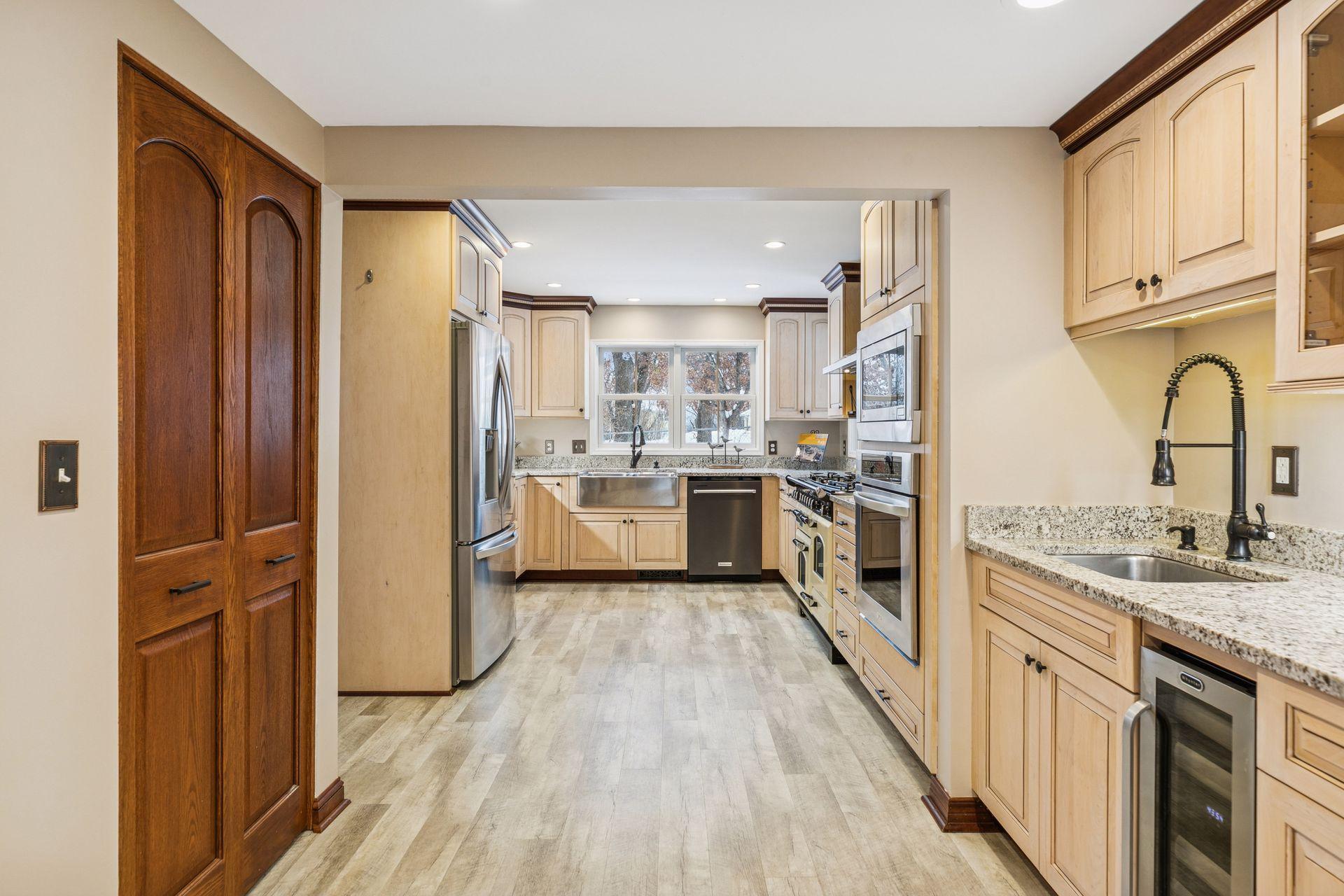 709 Riverside Drive North Hudson, WI 54016 - Photo 6 of 30