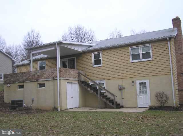 405 Hillside Road New Cumberland, PA 17070 - Photo 3 of 3 Gallery Image 3