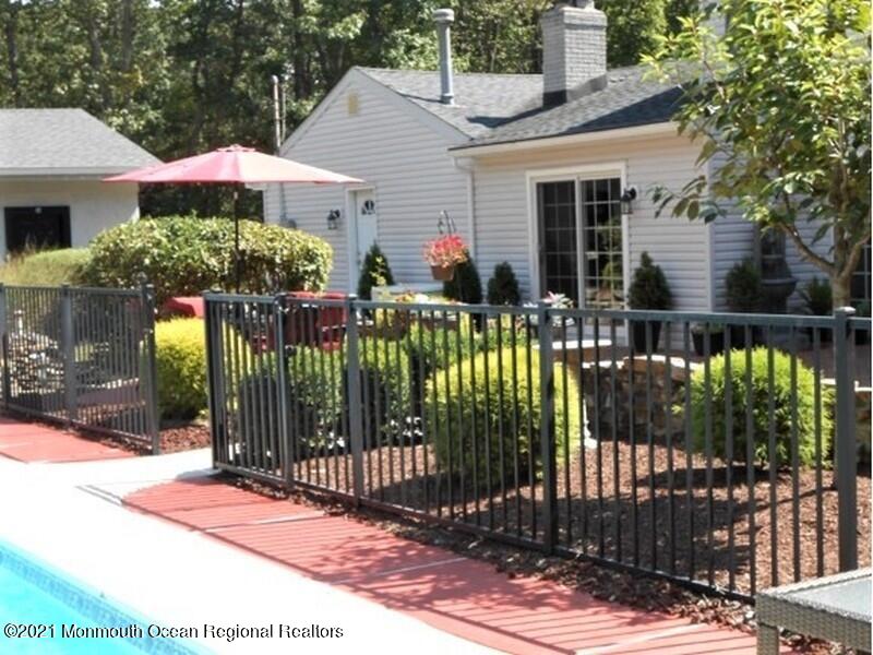 205 Stillhouse Road Millstone Township, NJ 08510 - Photo 36 of 39 36_205StillhouseRoad_900001_LowRes
