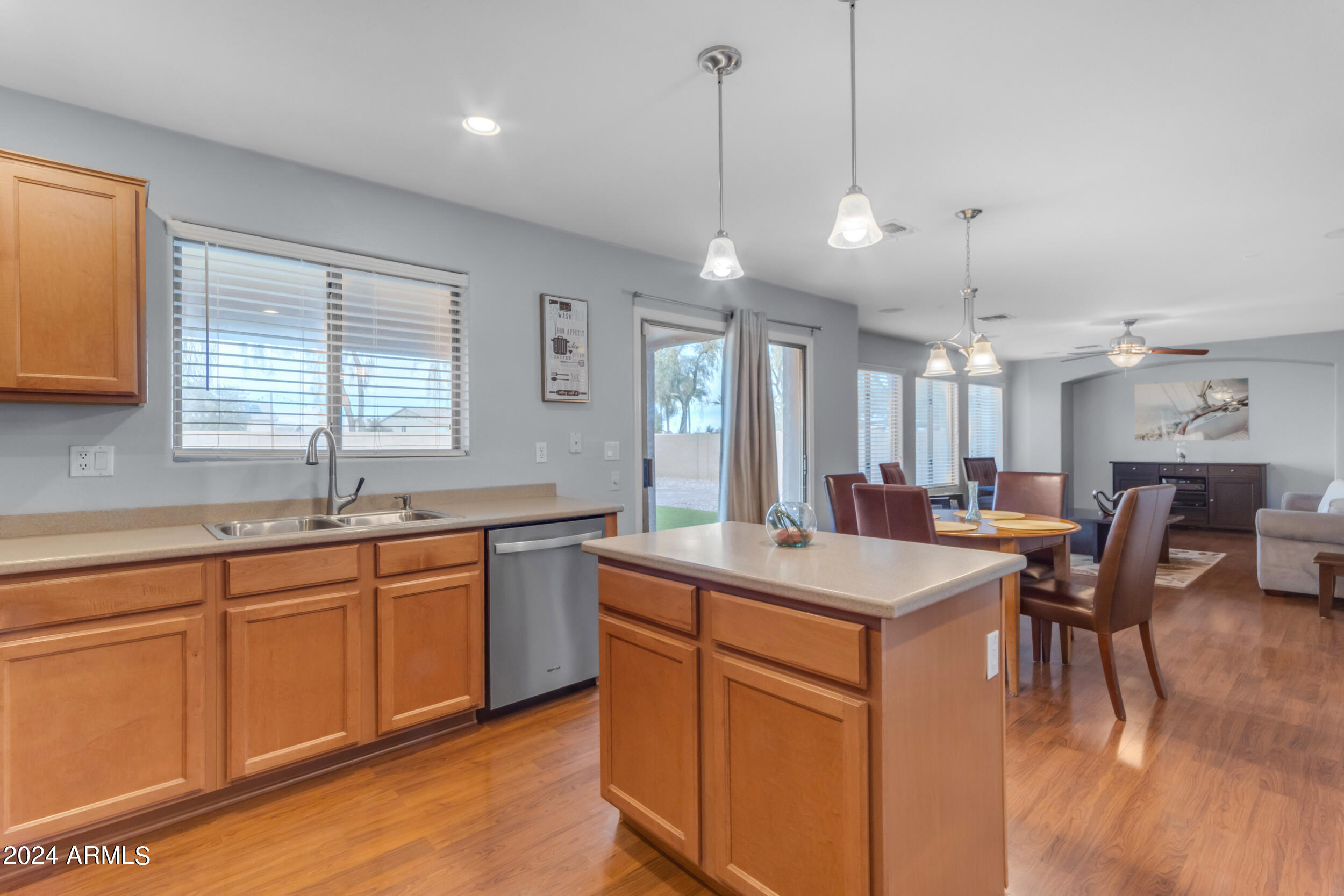 22348 North Braden Road Maricopa, AZ 85138 - Photo 10 of 32 Kitchen