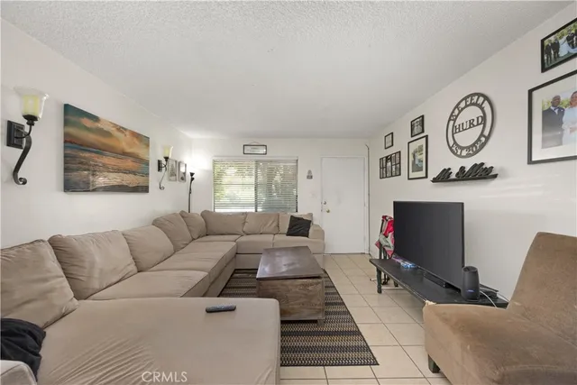 $649,000 | 2801 Alta Vista Drive, Bakersfield, CA 93305