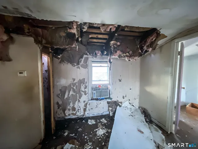 $109,900 | 18 Bryson Avenue, Seymour, CT 06483