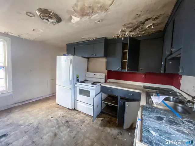 $109,900 | 18 Bryson Avenue, Seymour, CT 06483