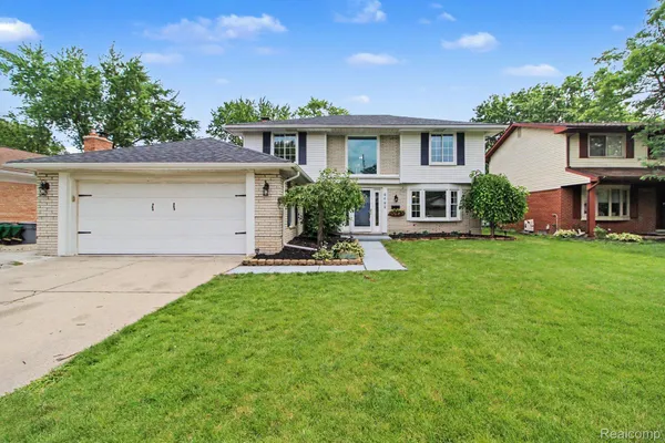 $495,000 | 6492 Durham Drive, Canton, MI 48187