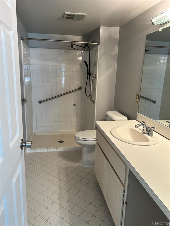 19500 West Eleven Mile Road Southfield, MI 48076 - Photo 5 of 15