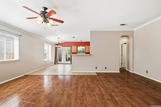 $1,800 | 15119 Cog Hill, Selma, TX 78154