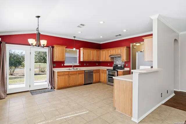 $1,800 | 15119 Cog Hill, Selma, TX 78154