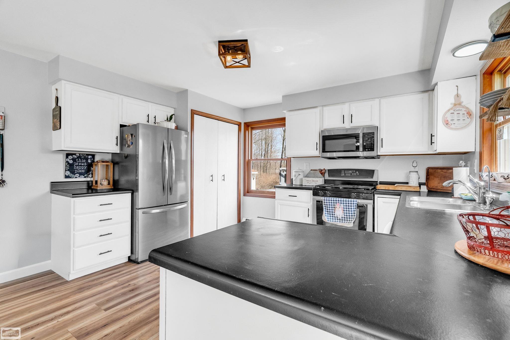 5139 Welch Road Emmett, MI 48022 - Photo 11 of 58 Gallery Image 11