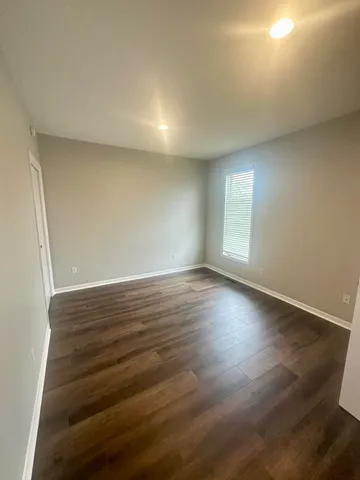 $2,300 | 720 Main Street, Unit 2, St. Joseph, MI 49085