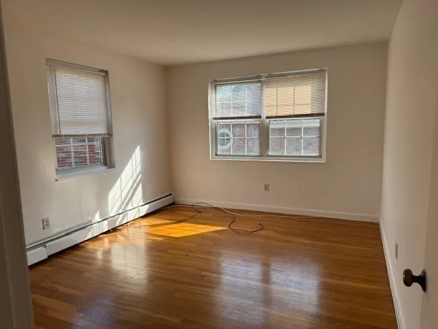 $2,000 | 300 Main Street, Unit 5, Woburn, MA 01801