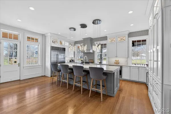 $3,995,000 | 306 East Jefferson Avenue, St. Louis, MO 63122