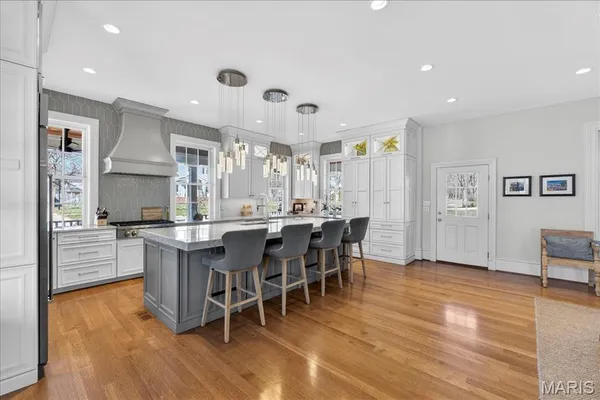 $3,995,000 | 306 East Jefferson Avenue, St. Louis, MO 63122