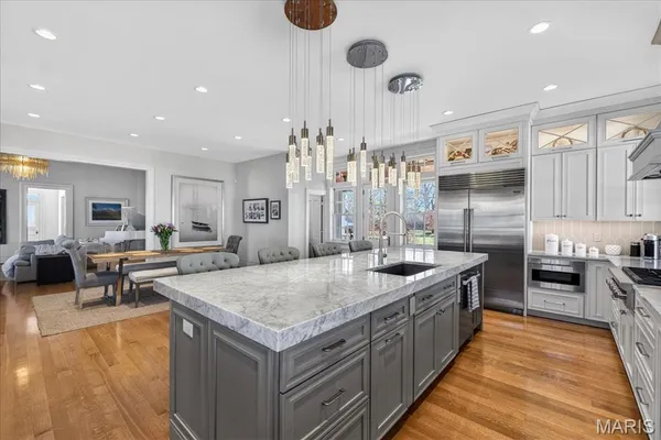 $3,995,000 | 306 East Jefferson Avenue, St. Louis, MO 63122