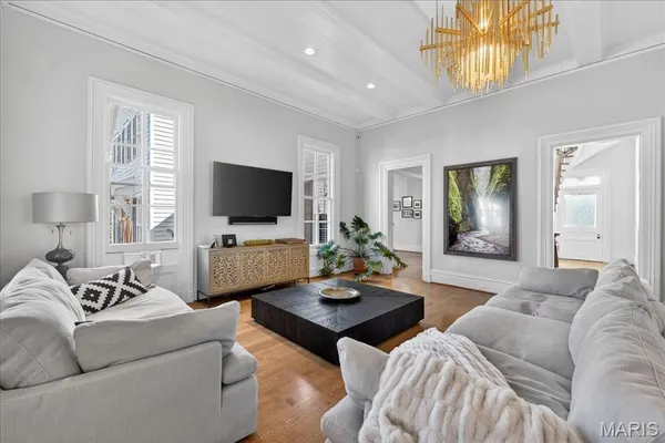 $3,995,000 | 306 East Jefferson Avenue, St. Louis, MO 63122