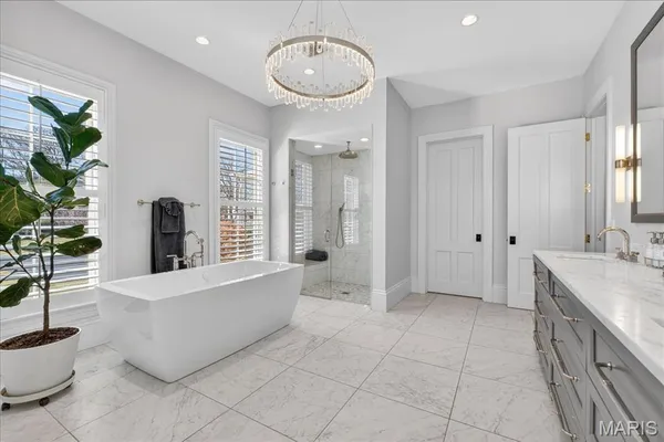 $3,995,000 | 306 East Jefferson Avenue, St. Louis, MO 63122