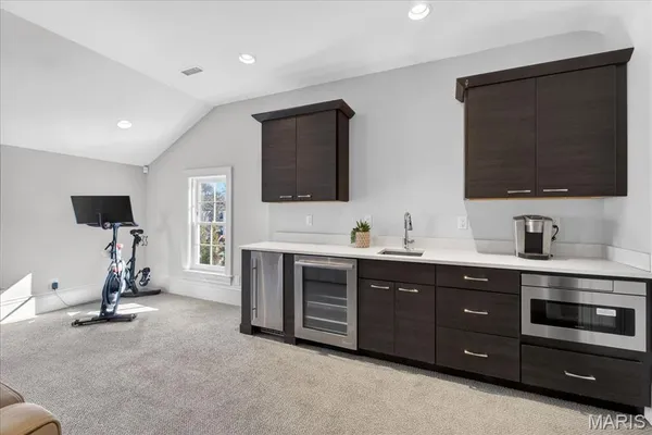 $3,995,000 | 306 East Jefferson Avenue, St. Louis, MO 63122