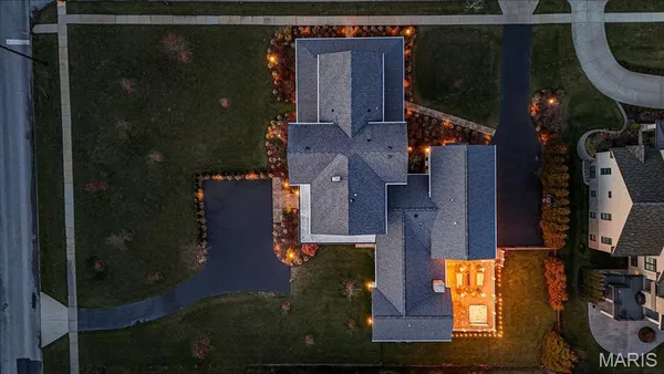 $3,995,000 | 306 East Jefferson Avenue, St. Louis, MO 63122