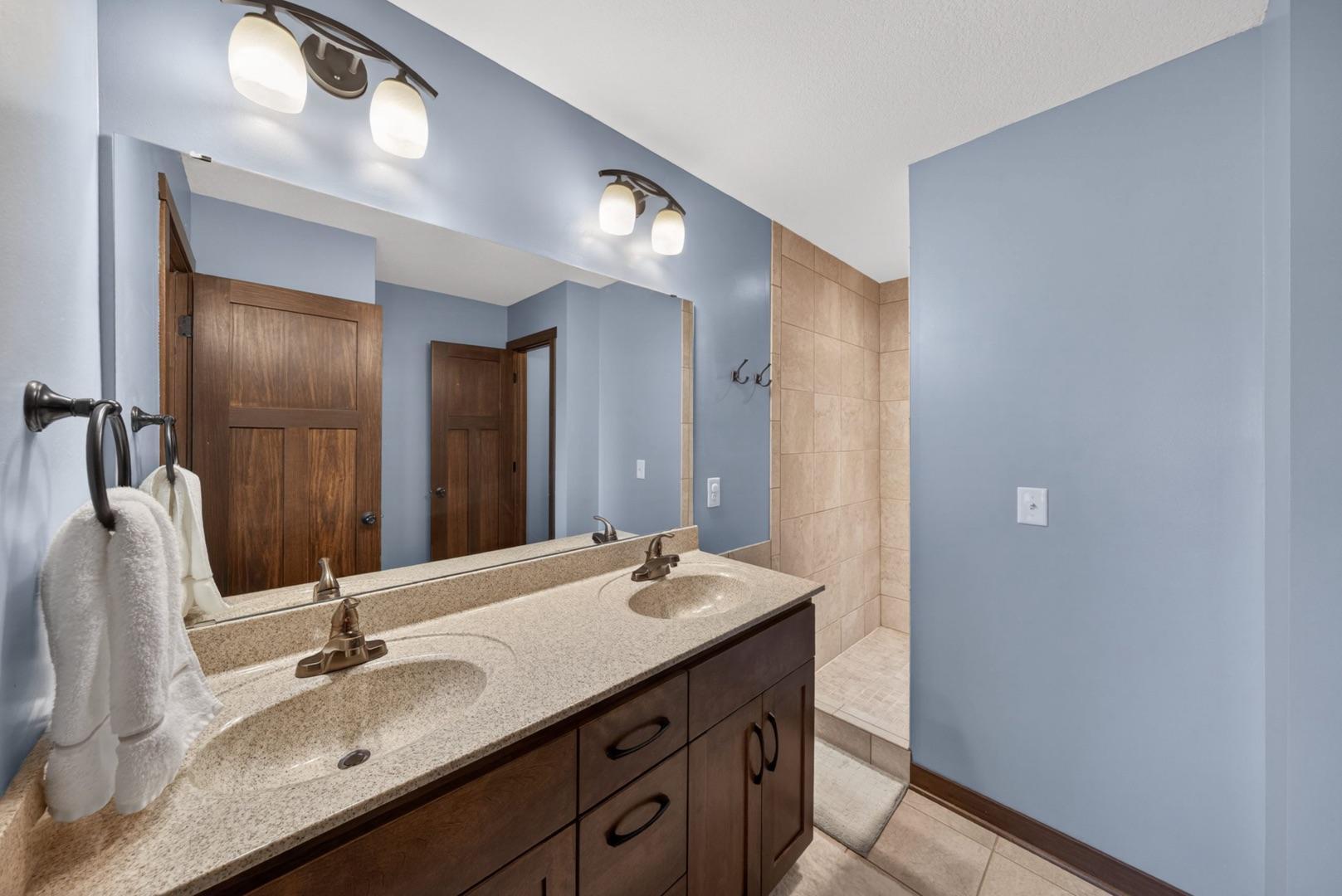 1721 Echo Ridge Street Southwest Rochester, MN 55902 - Photo 23 of 60