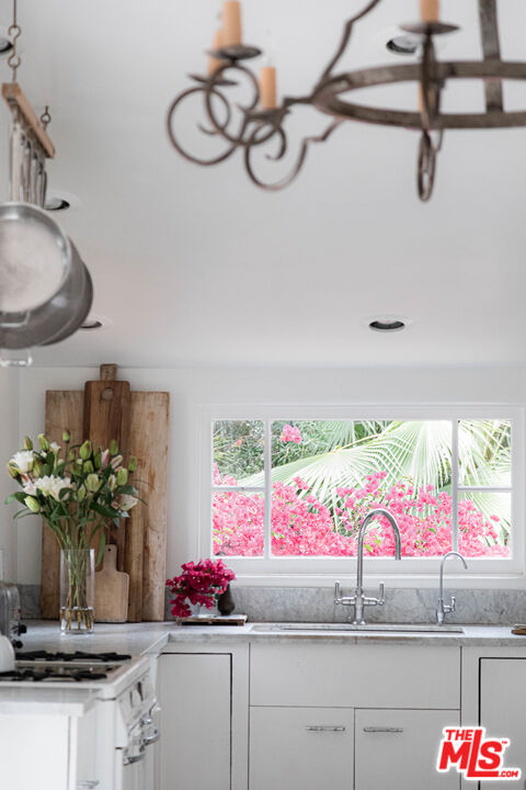 1515 Murray Circle Los Angeles, CA 90026 - Photo 10 of 40