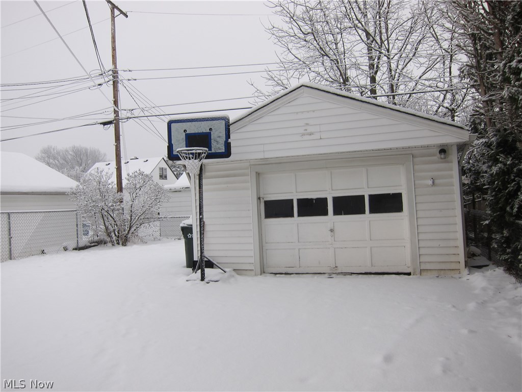 5603 Ridgewood Avenue Parma, OH 44129 - Photo 13 of 21