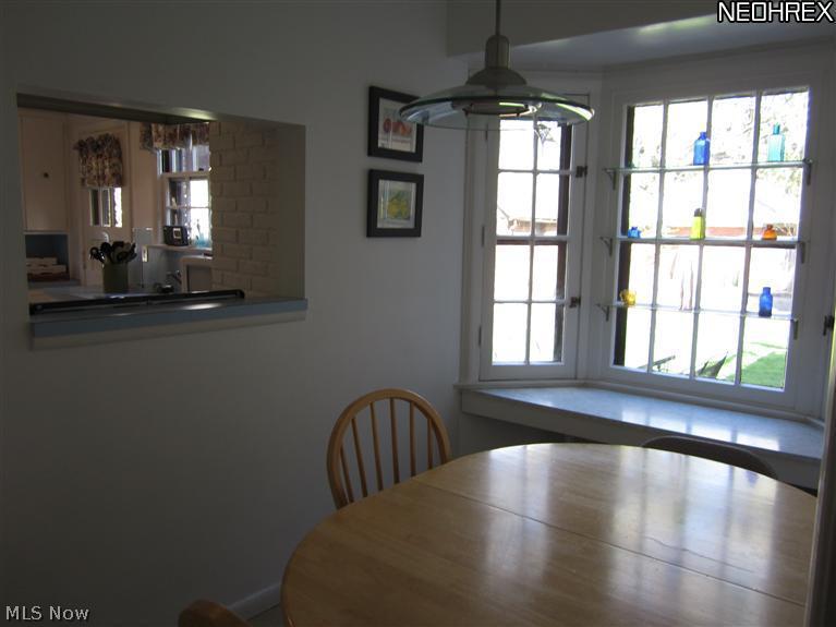 17111 Fernway Road Cleveland, OH 44120 - Photo 8 of 23 Great breakfast room.