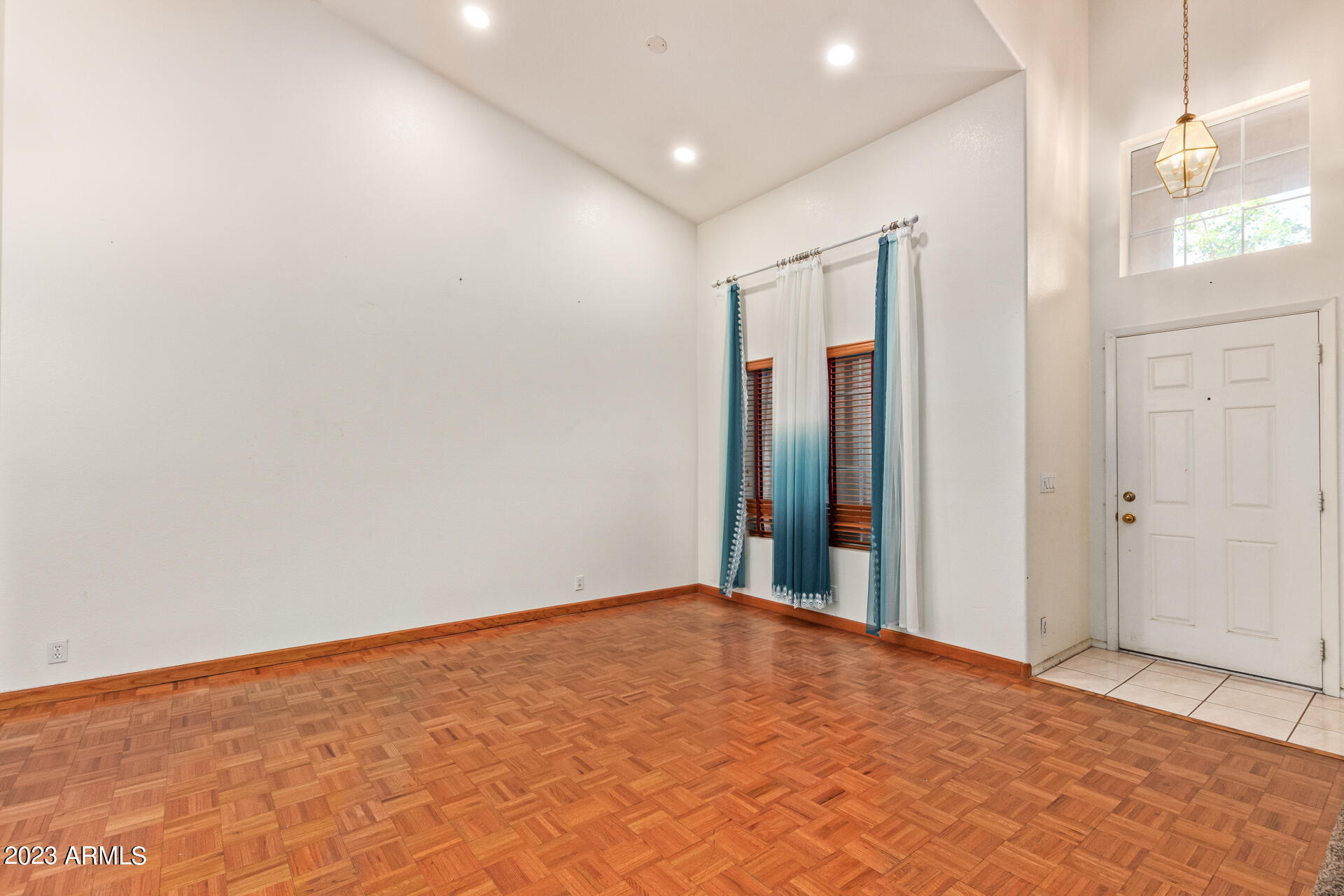 4137 West Charter Oak Road Phoenix, AZ 85029 - Photo 6 of 36 05 - Charter Oak