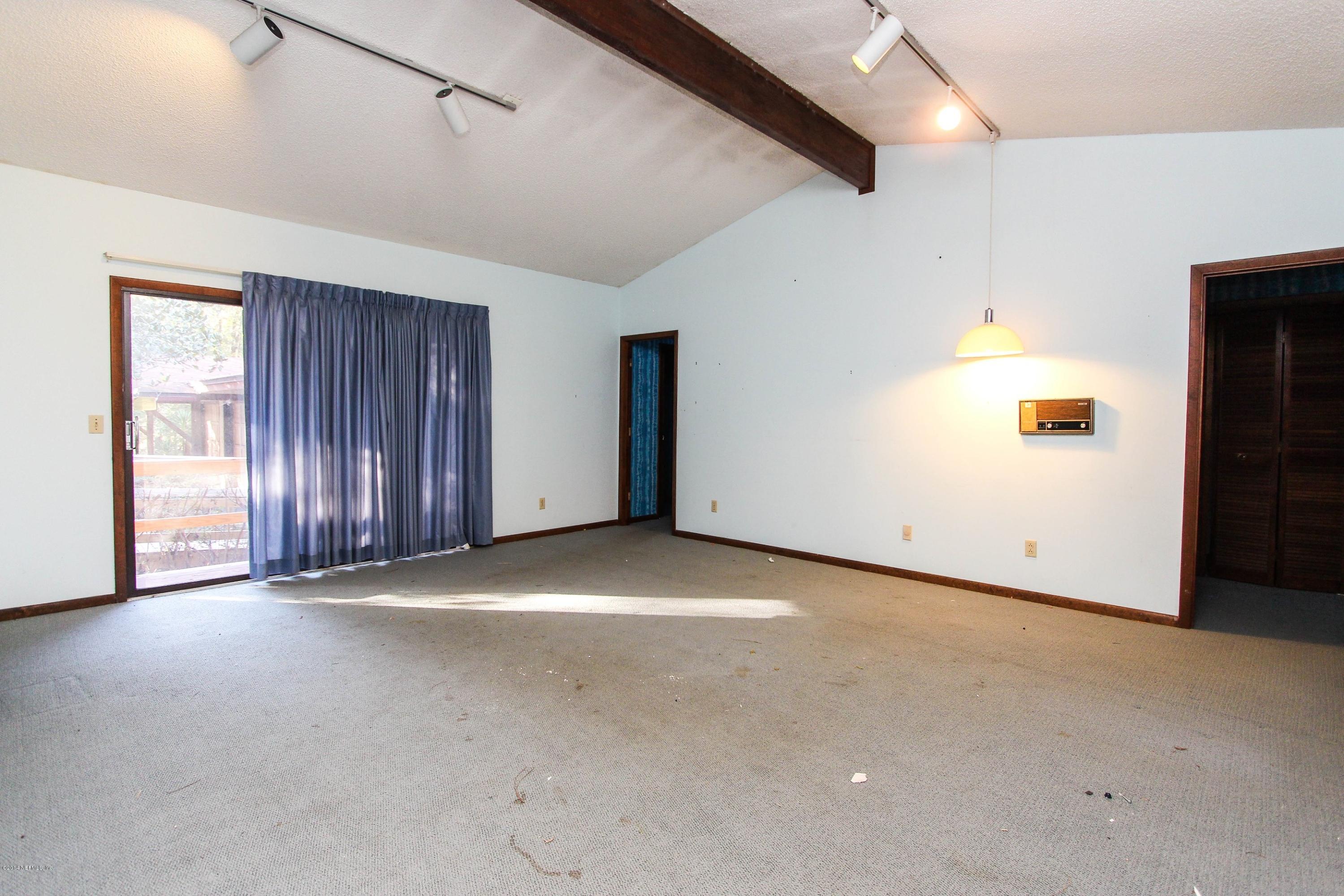 226 Branscomb Road Green Cove Springs, FL 32043 - Photo 18 of 36 Master Bedroom