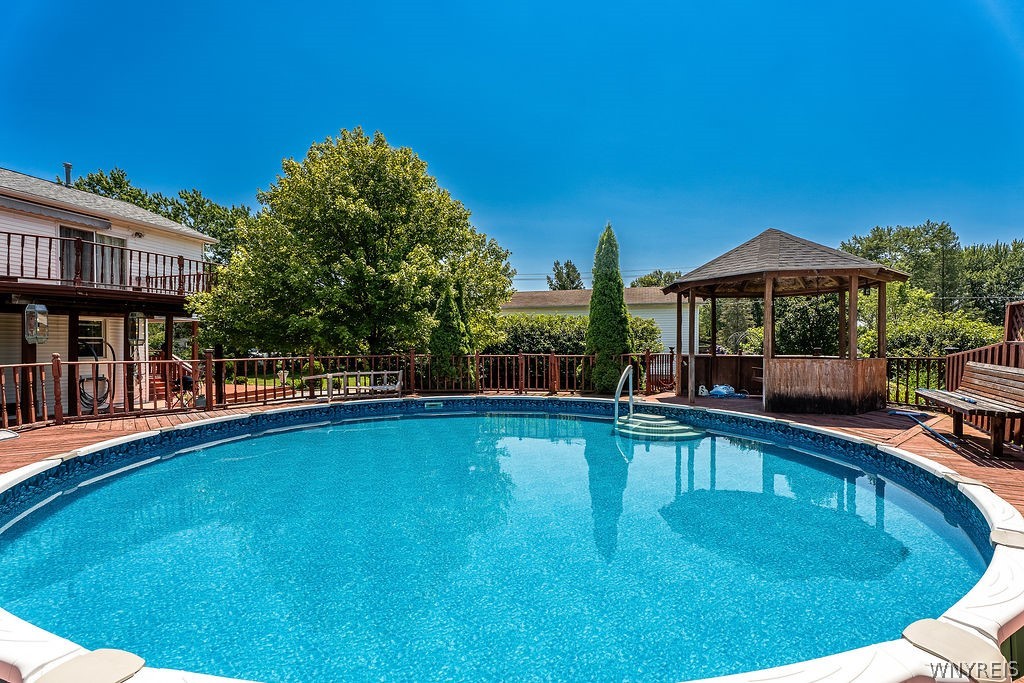 4015 Mapleton Road Wheatfield, NY 14120 - Photo 24 of 49 Above ground pool - 2 years young