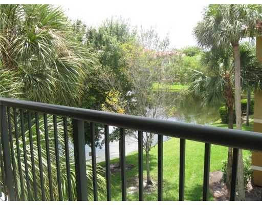 9033 Wiles Road, Unit 3084 Coral Springs, FL 33067 - Photo 7 of 15 View