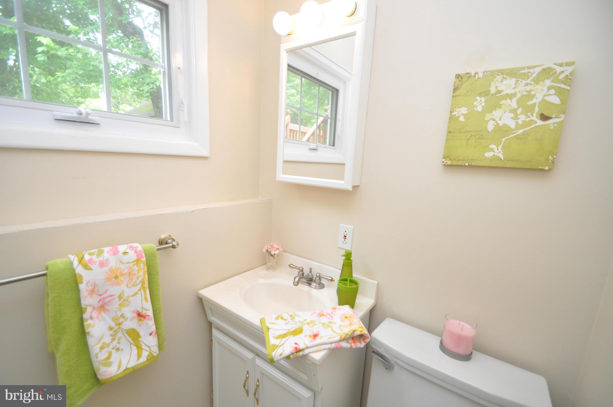 3402 Orbitan Road Baltimore, MD 21234 - Photo 21 of 26 Bath