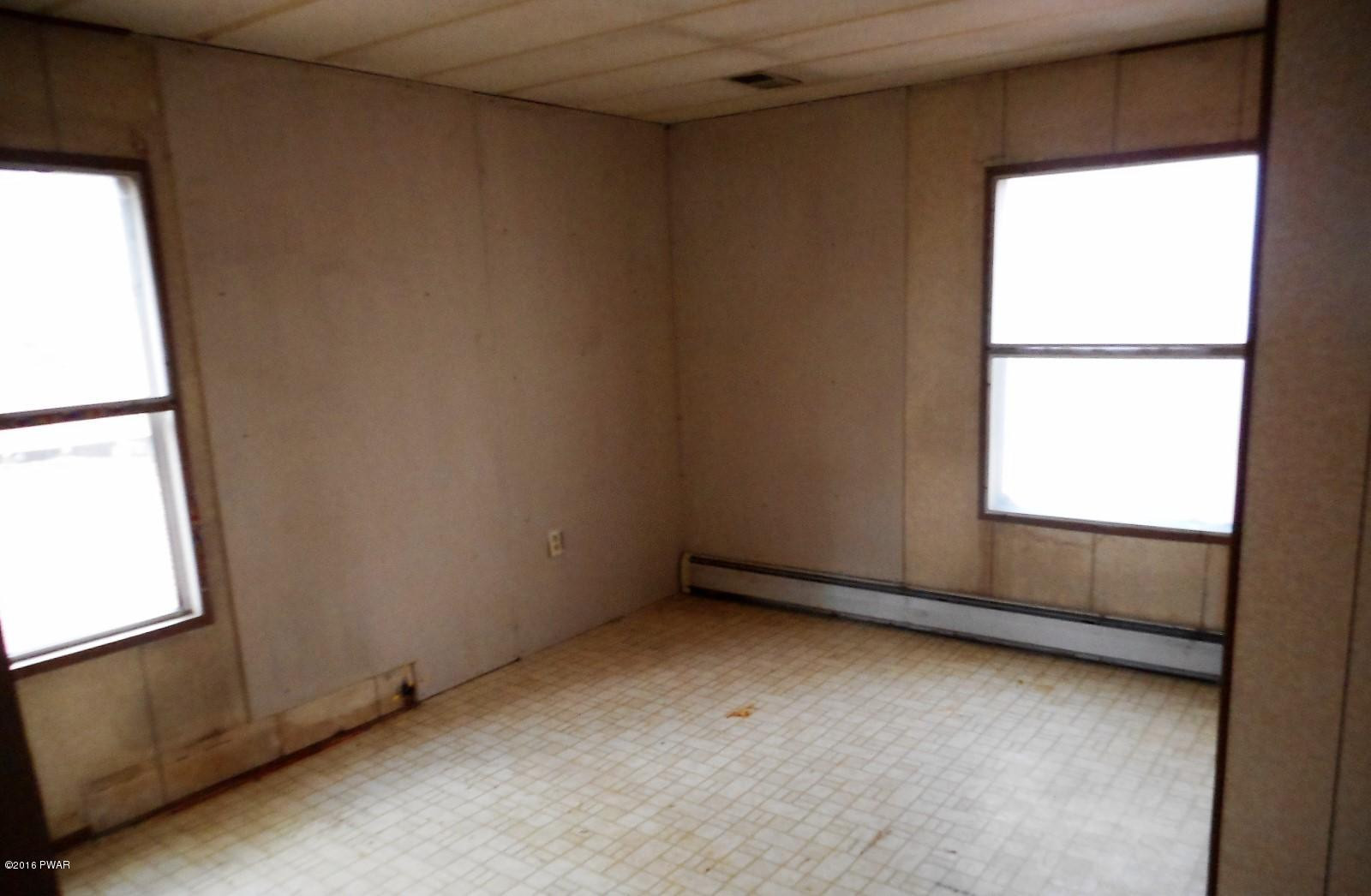 544 Hummingbird Lane Hawley, PA 18428 - Photo 12 of 16 a view of room with window